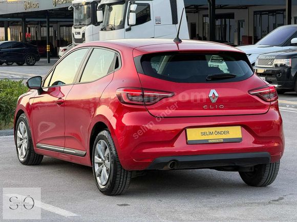 2022 CLIO 1.0 SCE 140BİN KM TAM BAKIMLI TERTEMİZ