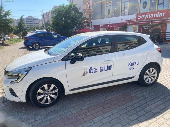 2022 CLİO 20 BİN KM DE SÜRÜCÜ KURSUNA SATILIK