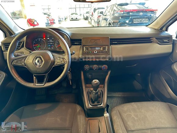 TOYOTA PLAZA TOKULLAR'DAN 2021 CLİO 1.0 SCE MANUEL