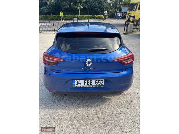 2022 RENAULT CLİO 1.0 SCE MANUEL 140.000 KM