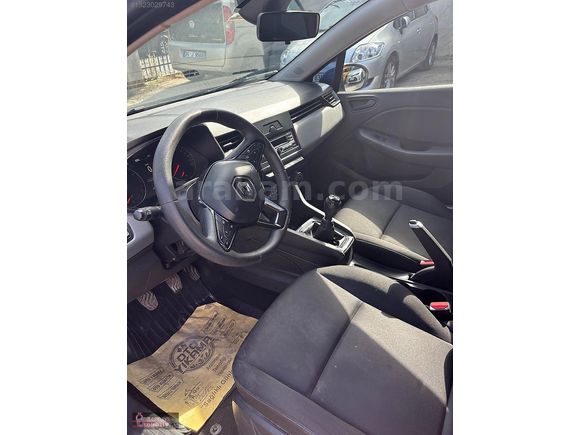 2022 RENAULT CLİO 1.0 SCE MANUEL 140.000 KM