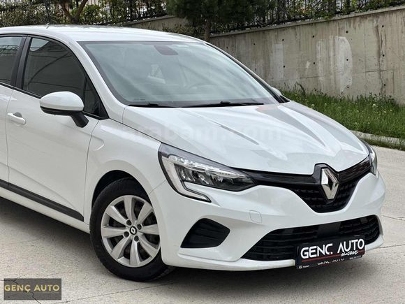 GENÇ AUTO'DAN HATASIZ RENAULT CLİO 0.68 KREDİ İMKANI İLE
