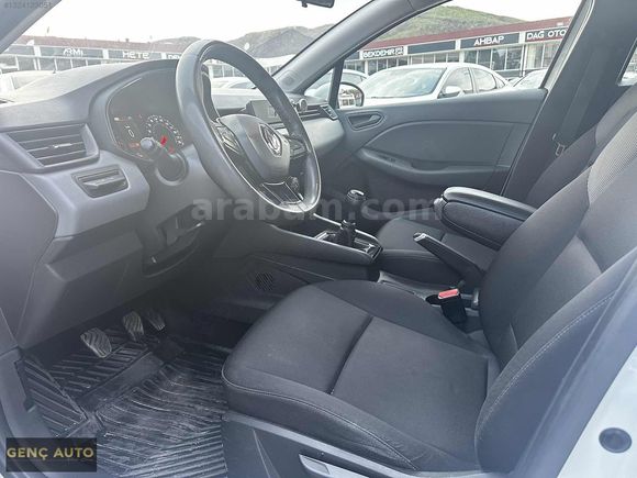 GENÇ AUTO'DAN HATASIZ RENAULT CLİO 0.68 KREDİ İMKANI İLE
