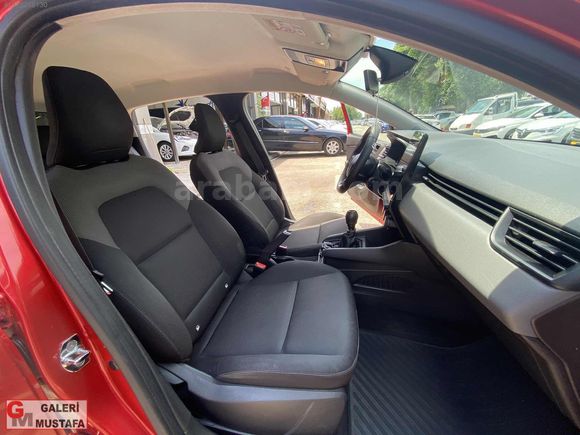 96.000 KMDE 2022 RENAULT CLİO 1.0 SCE JOY
