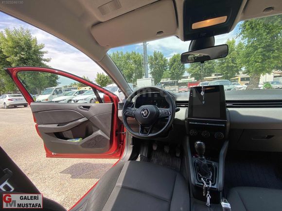 96.000 KMDE 2022 RENAULT CLİO 1.0 SCE JOY