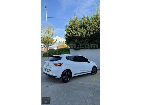 2022 MODEL HATASIZ BOYASIZ 1.0 SCE CLİO 5