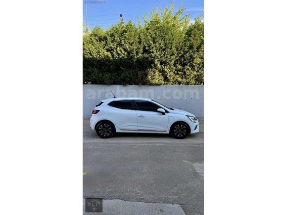 2022 MODEL HATASIZ BOYASIZ 1.0 SCE CLİO 5