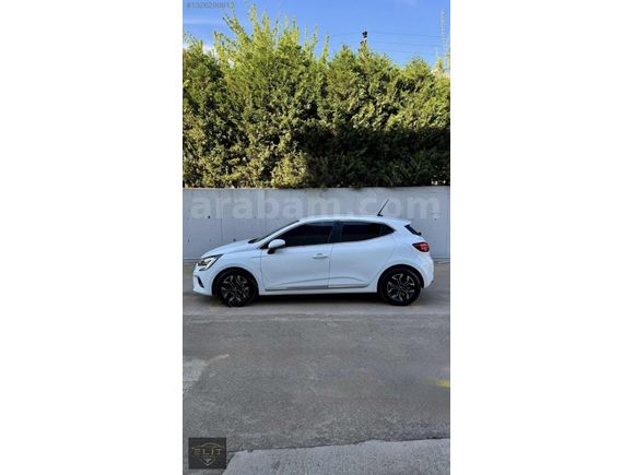 2022 MODEL HATASIZ BOYASIZ 1.0 SCE CLİO 5