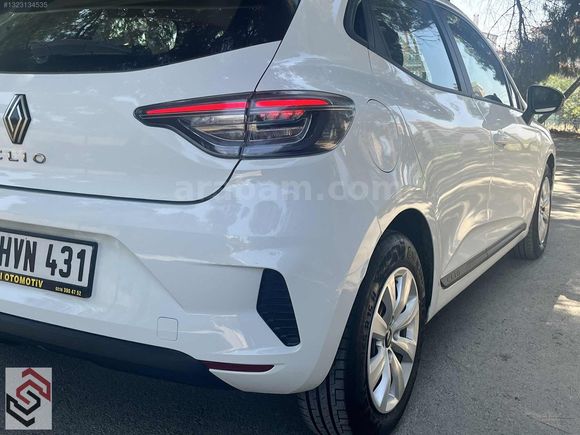 2024 ÇIKIŞLI-RENAULT CLİO EQUİLİBRE-70 BİN KM-GARANTİLİ