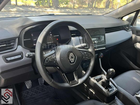 2024 ÇIKIŞLI-RENAULT CLİO EQUİLİBRE-70 BİN KM-GARANTİLİ
