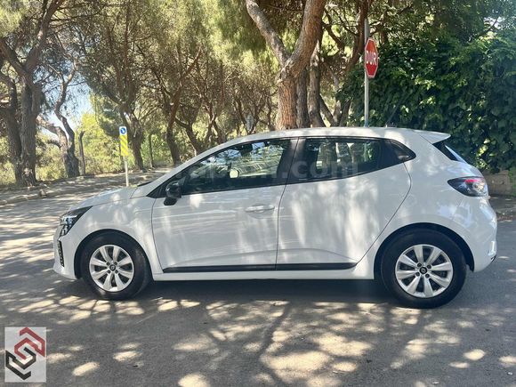 2024 ÇIKIŞLI-RENAULT CLİO EQUİLİBRE-70 BİN KM-GARANTİLİ