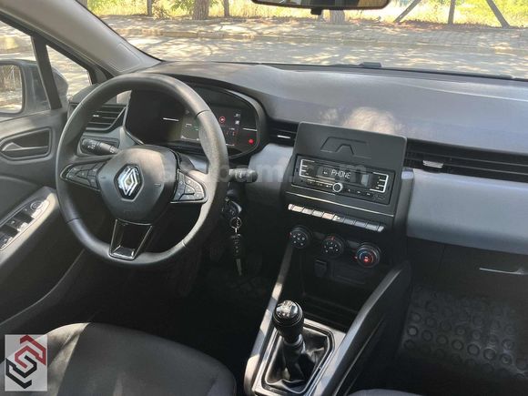 2024 ÇIKIŞLI-RENAULT CLİO EQUİLİBRE-70 BİN KM-GARANTİLİ