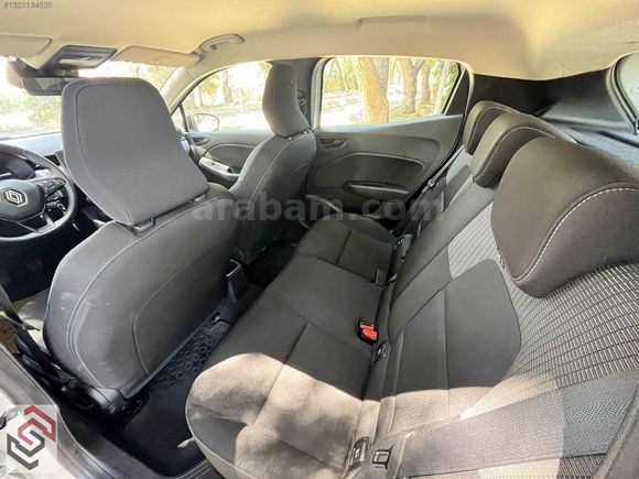 2024 ÇIKIŞLI-RENAULT CLİO EQUİLİBRE-70 BİN KM-GARANTİLİ