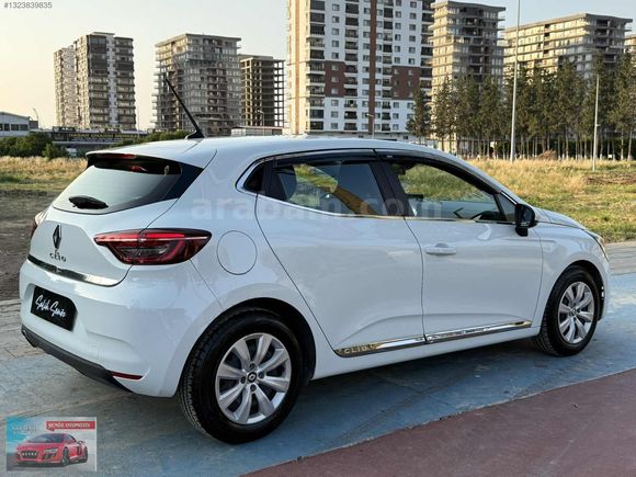 ŞENÖZ AUTO 'DAN 2022 MODEL CLİO KAYITSIZ
