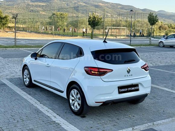 2022 MODEL RENAULT CLİO DEĞİŞEN BOYA TRAMER YOK TESLA EKRAN