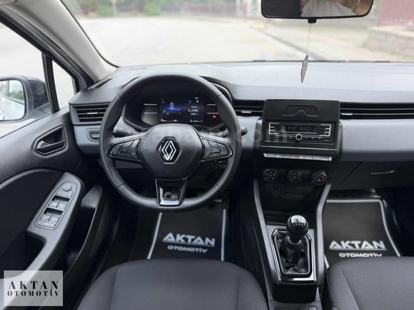 AKTAN///2023_MODEL_BOYASIZZ_61.000KM'DE_1.0SCE_EQUİLİBRE