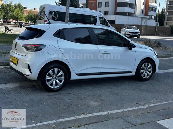 2023 MODEL RENAULT CLİO 1.0 SCE EQULİBRE 44.000 KM DE