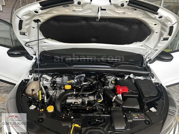 2023 MODEL RENAULT CLİO 1.0 SCE EQULİBRE 44.000 KM DE