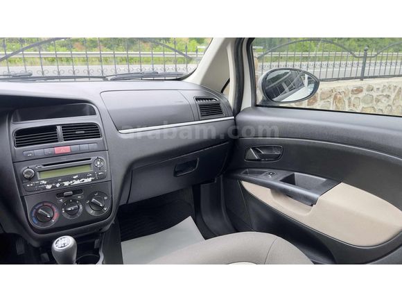 ASAS AUTO'dan 2012 model 1.3 dizel aile aracı