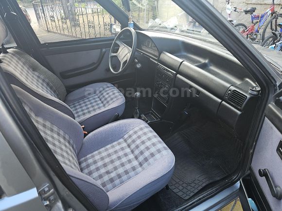 Sahibinden Fiat Uno 1.4 ie 2000 Model hidrolik direksiyonlu