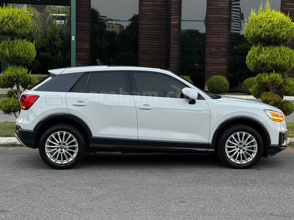 Galeriden Audi Q2 1.6 TDI Design 2017 Model Mersin