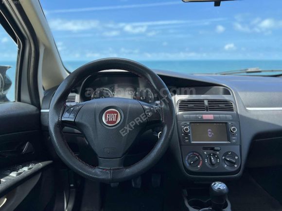 2011 MODEL 1.3 MULTİJET ÇELİK JANT NAVİGASYON G.GÖRÜŞ KAMERA
