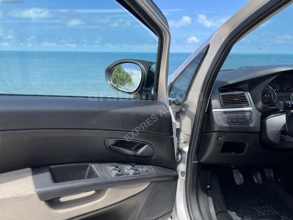 2011 MODEL 1.3 MULTİJET ÇELİK JANT NAVİGASYON G.GÖRÜŞ KAMERA