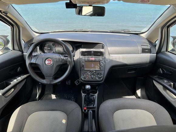 2011 MODEL 1.3 MULTİJET ÇELİK JANT NAVİGASYON G.GÖRÜŞ KAMERA