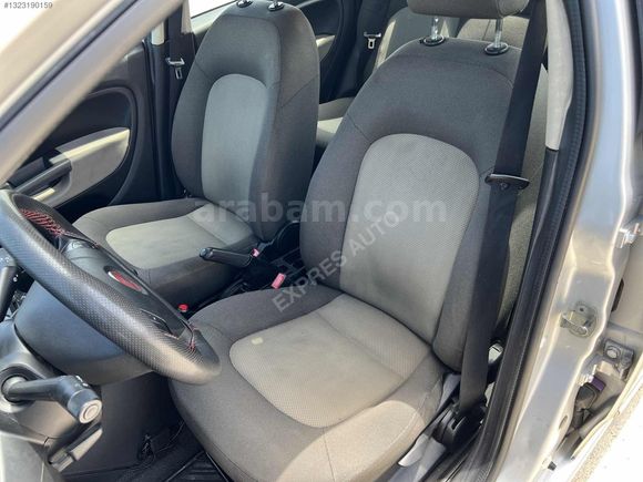 2011 MODEL 1.3 MULTİJET ÇELİK JANT NAVİGASYON G.GÖRÜŞ KAMERA