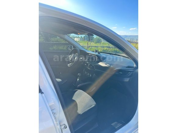Sahibinden Fiat Egea 1.4 Fire Easy 2022 Model