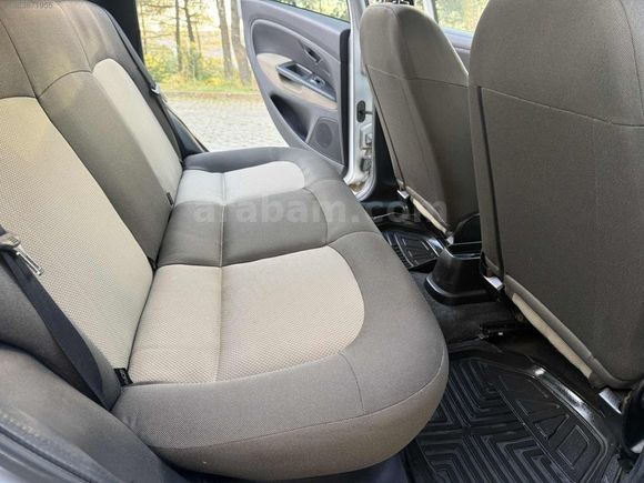 BAYTEMURLAR'DAN 2011 LİNEA ACTİVE PLUS 135.000 KM İLK SAHİBİNDEN