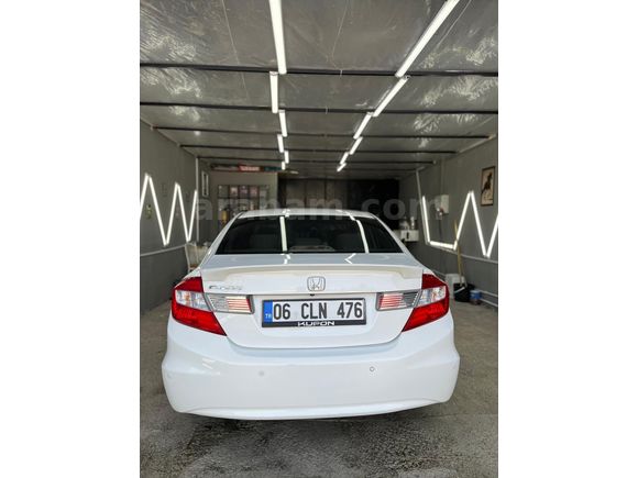 Sahibinden Honda Civic 1.6i VTEC Eco Elegance 2012 Model