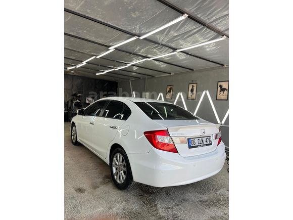 Sahibinden Honda Civic 1.6i VTEC Eco Elegance 2012 Model