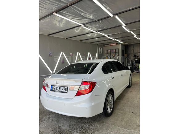Sahibinden Honda Civic 1.6i VTEC Eco Elegance 2012 Model