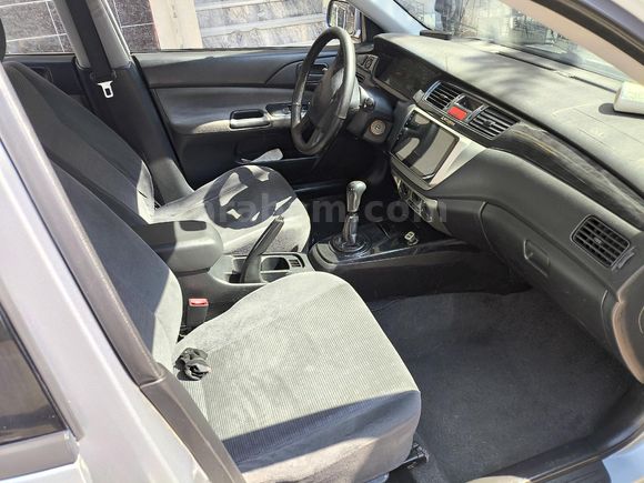 Sahibinden Mitsubishi Lancer 1.6 Comfort 2004 Model