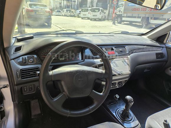 Sahibinden Mitsubishi Lancer 1.6 Comfort 2004 Model