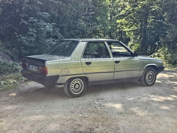 Sahibinden Renault R 9 1.4 Broadway 1990 Model 