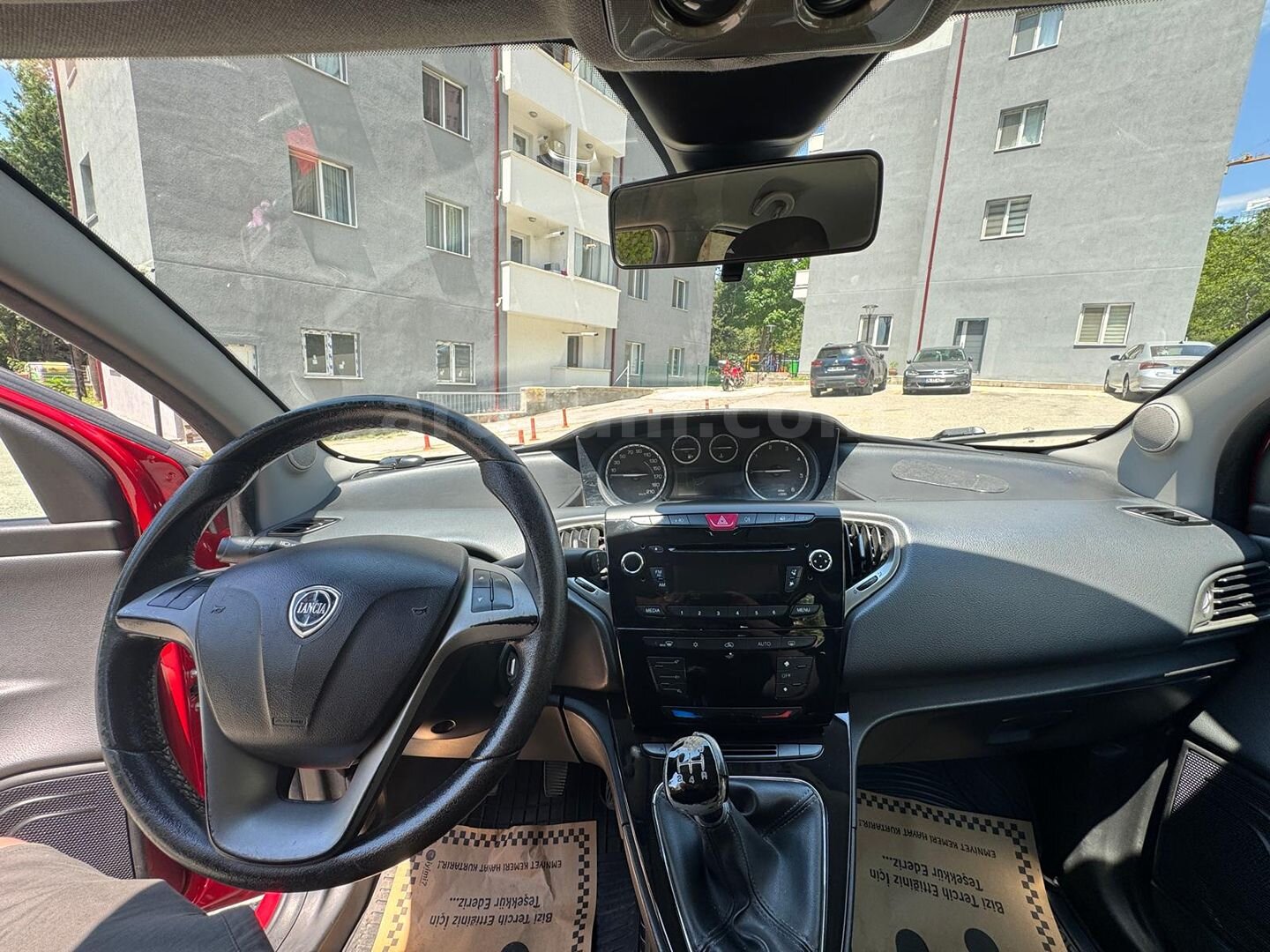 Sahibinden Lancia Ypsilon 1.3 Mjet 2013 Model Ankara 160.000 km Kırmızı 7