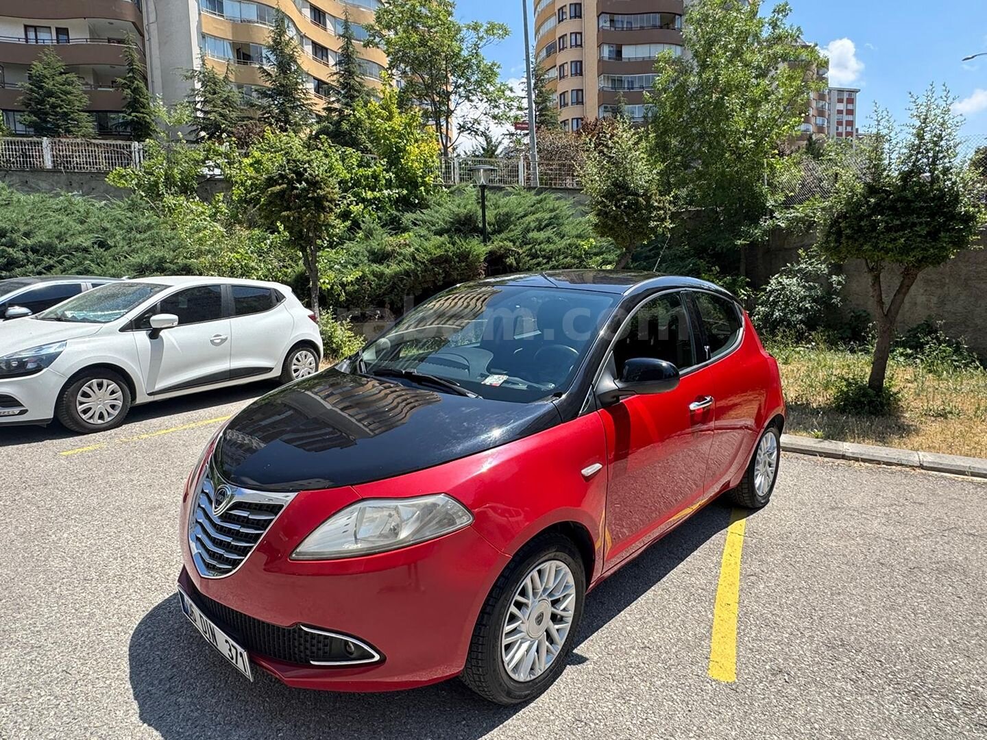 Sahibinden Lancia Ypsilon 1.3 Mjet 2013 Model Ankara 160.000 km Kırmızı 1
