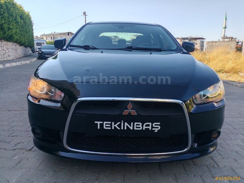 Galeriden Mitsubishi Lancer 1.6 Invite 2011 Model İzmir 248.000 km Siyah