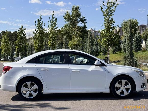 2011 CRUZE 1.6 LS PLUS 173.000 KM