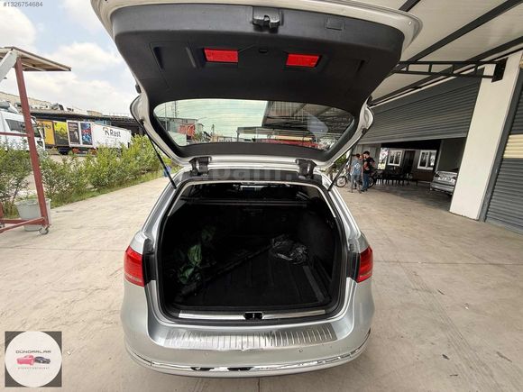 DİZEL OTOMATİK CAM TAVANLI PASSAT