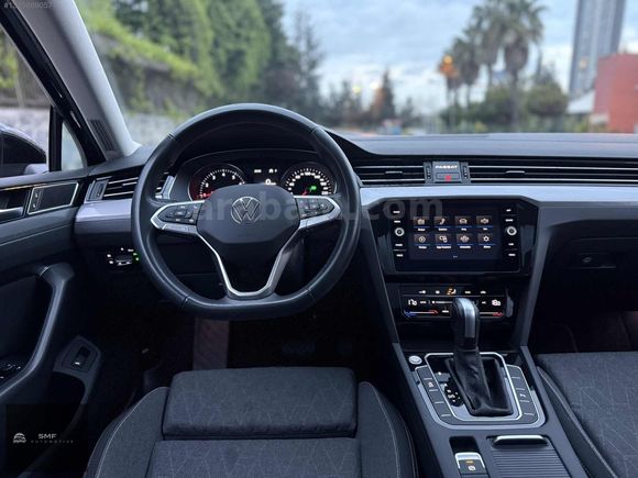 2023 PASSAT VARİANT CAM TAVAN OTOMATİK