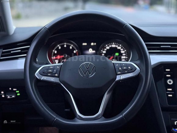 2023 PASSAT VARİANT CAM TAVAN OTOMATİK