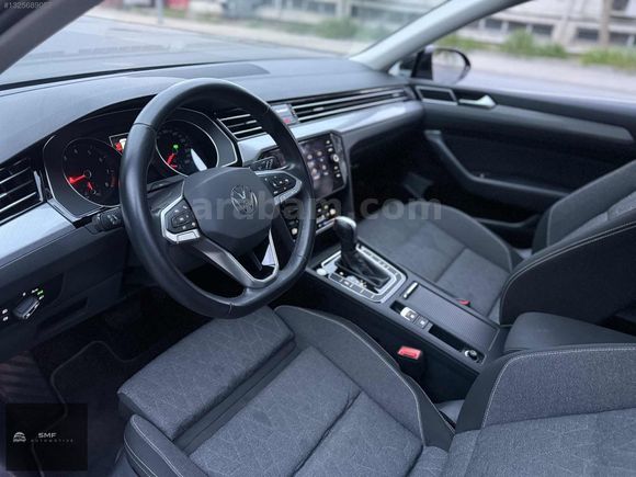 2023 PASSAT VARİANT CAM TAVAN OTOMATİK