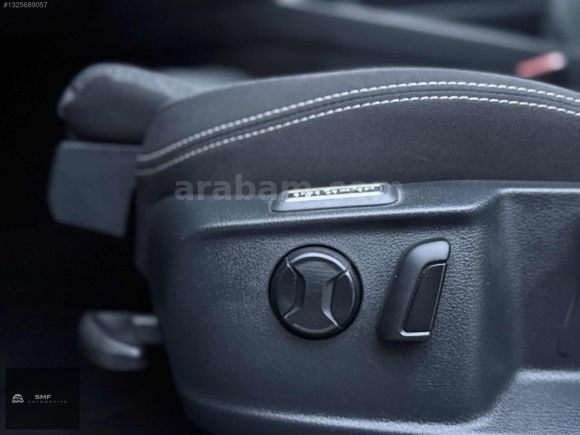 2023 PASSAT VARİANT CAM TAVAN OTOMATİK