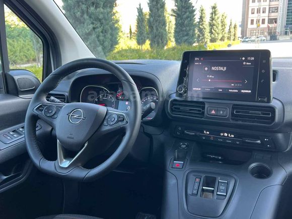 ÖZKAN”DAN HATASIZ BOYASIZ TRAMERSİZ 1.5 CDTI Elegance 2023 Model Ankara