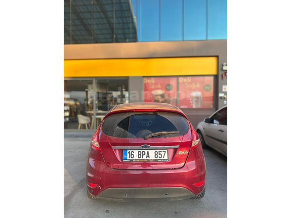 Sahibinden Ford Fiesta 1.4 Titanium 2011 Model