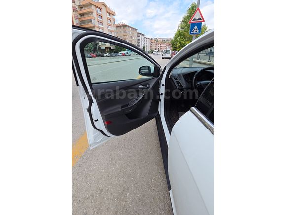 Sahibinden Ford Focus 1.6 Ti-VCT Trend X 2017 Model 