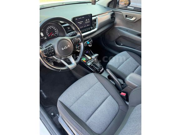 73 BİNDE OTOMATİK SIFIR KOKUSU ÜSTÜNDE KİA STONİC